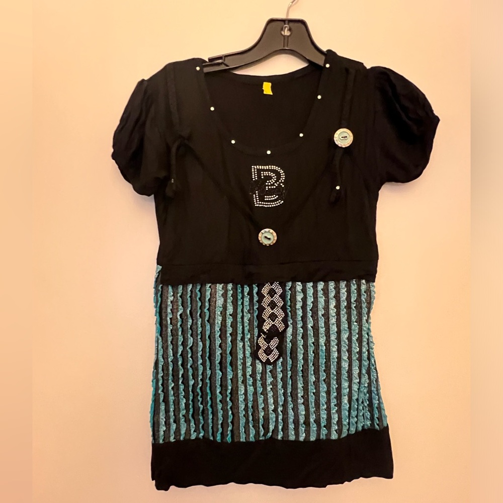 New Juniors Sparkly Blue and Black Top
